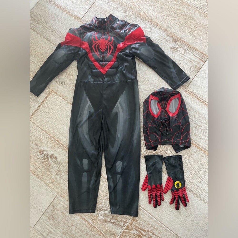 Halloween Spider man costume
